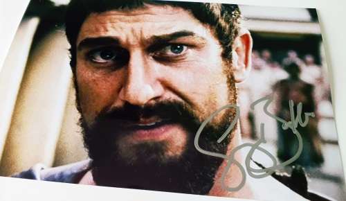 ***GERALD BUTLER*** 100% ORIGINAL HAND SIGNED AUTOGRAPH - SCOTTISH ACTOR AND FILM PRODUCER